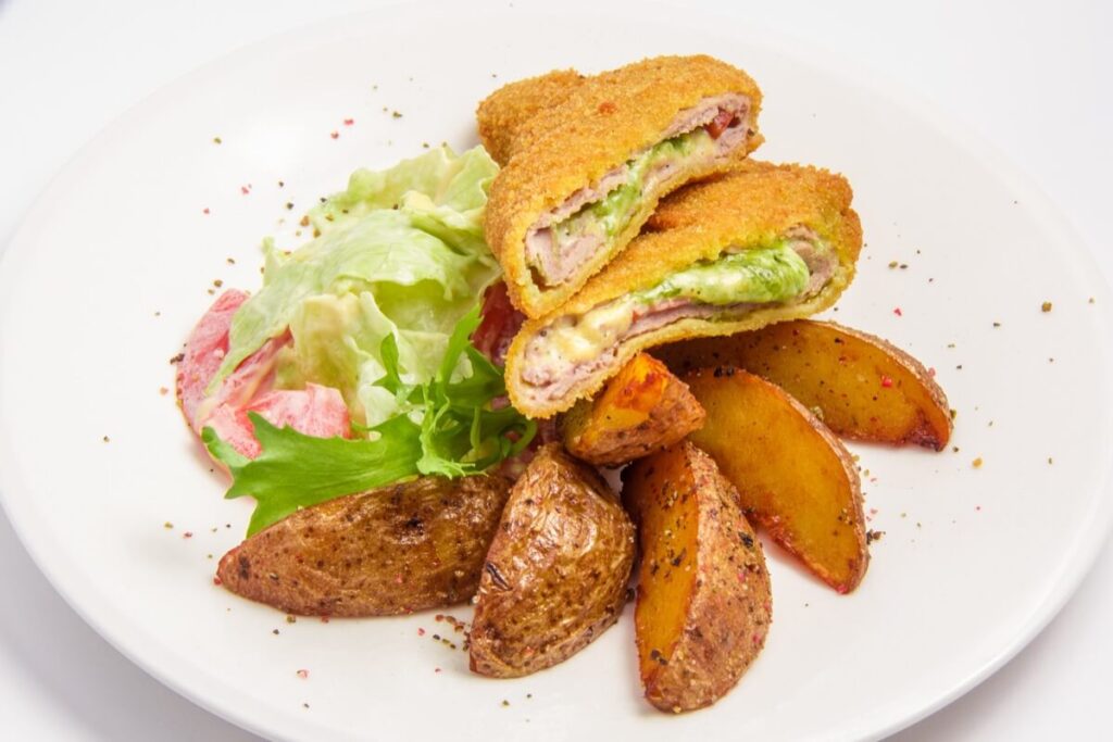 Keto nuggetsy ze szpinakiem